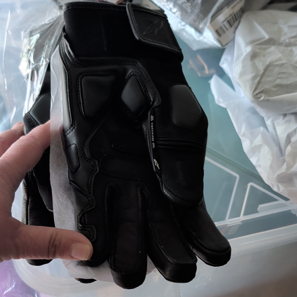 Alpinestars Black Performance Gloves - Picture 5 of 5